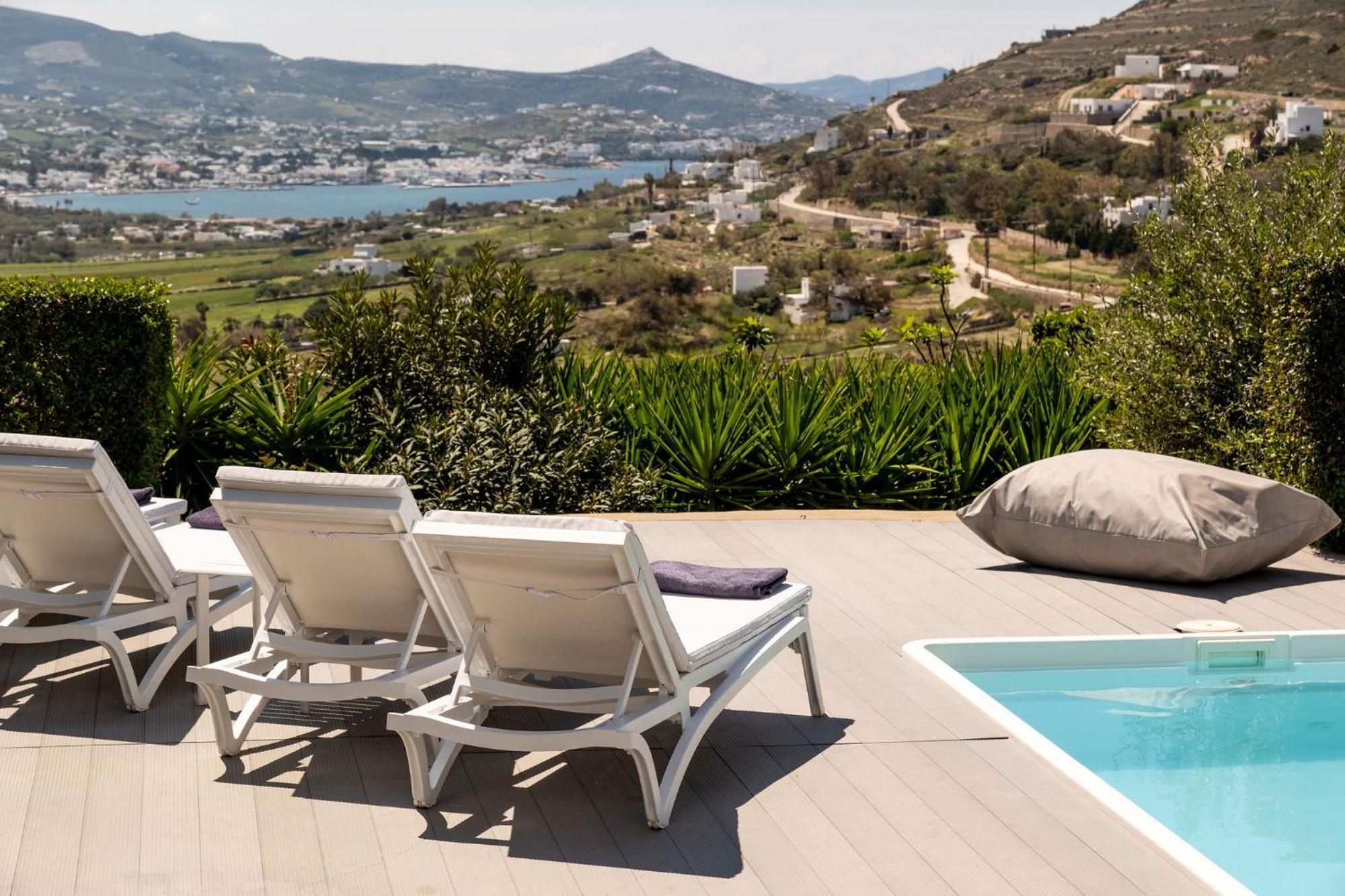 Azzurro Bianco Suites Parikia  Exterior photo