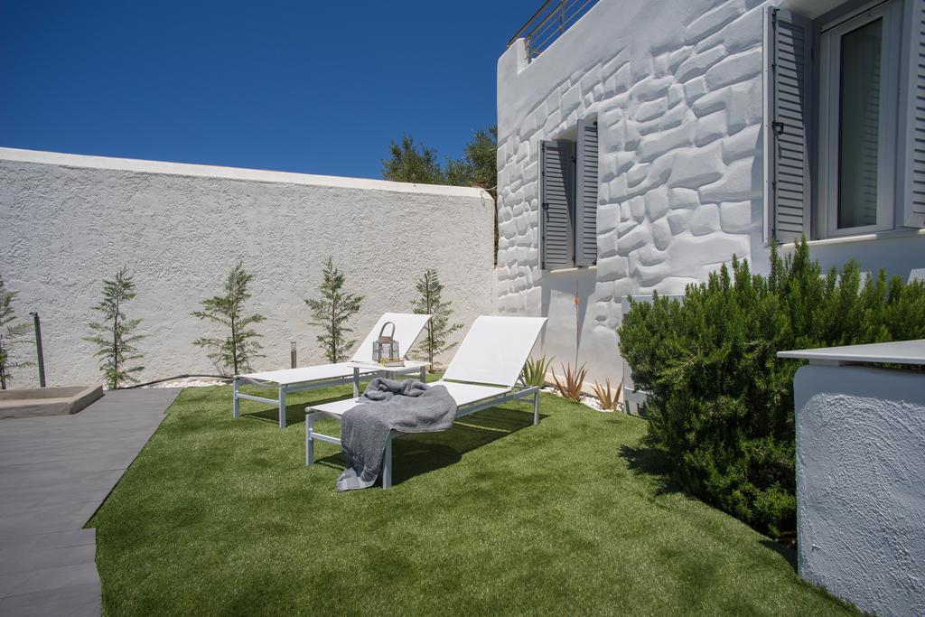 Azzurro Bianco Suites Parikia  Exterior photo